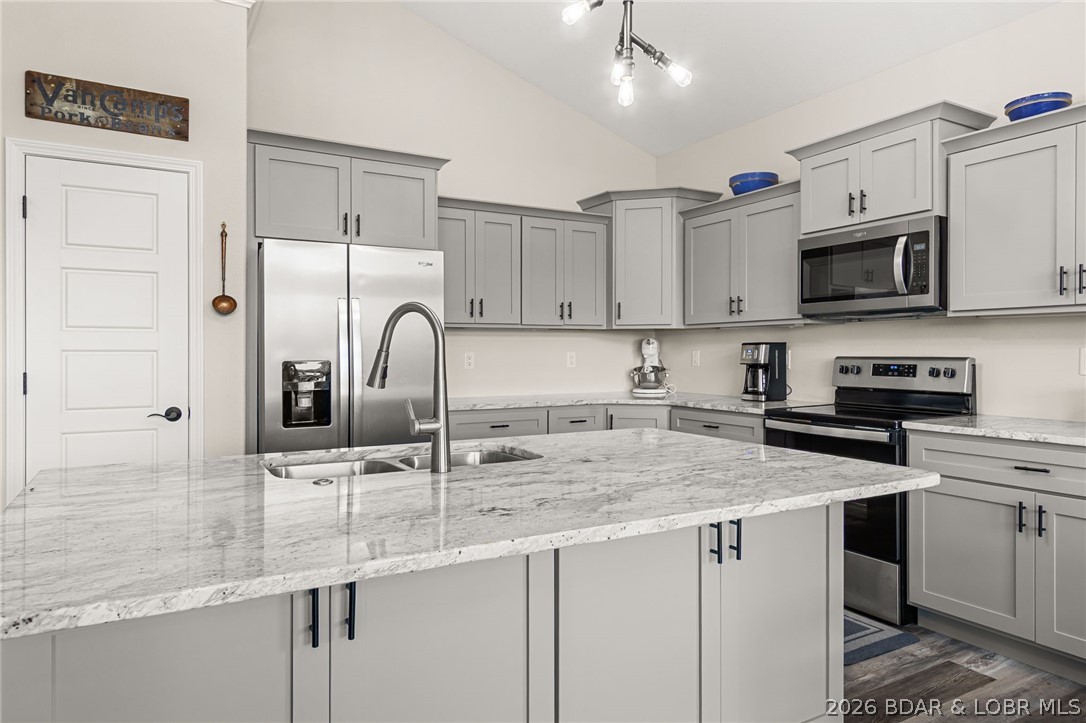 76 Barolo Lane Property Photo 4