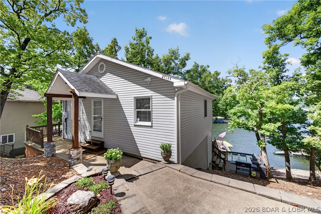 27144 White Horse Court Property Photo 1
