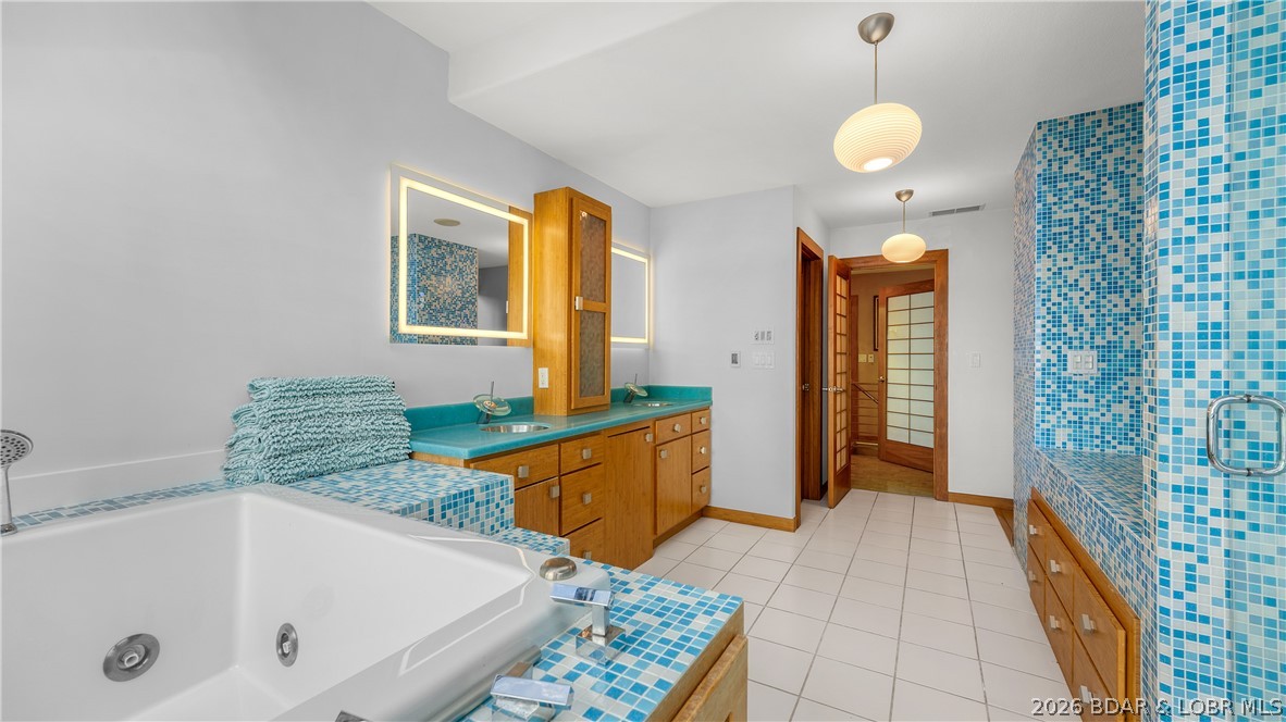 33 Abaco Point Property Photo 18