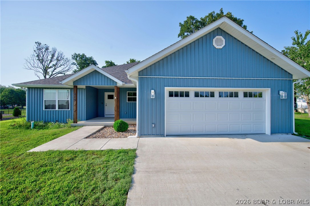 409 Cobb Drive Property Photo 1