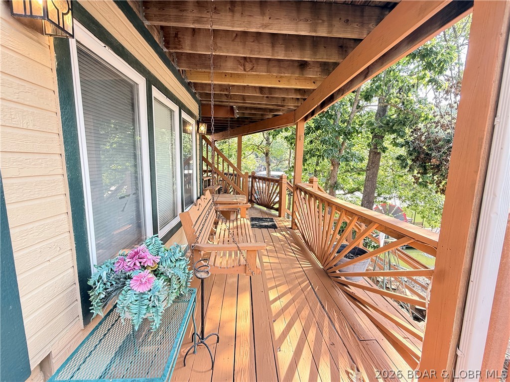 27085 Dixie Ln Property Photo 4