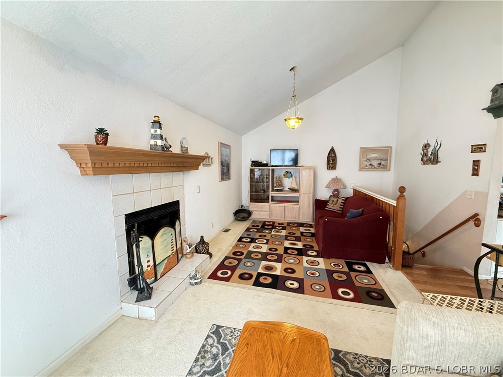 27085 Dixie Ln Property Photo 6