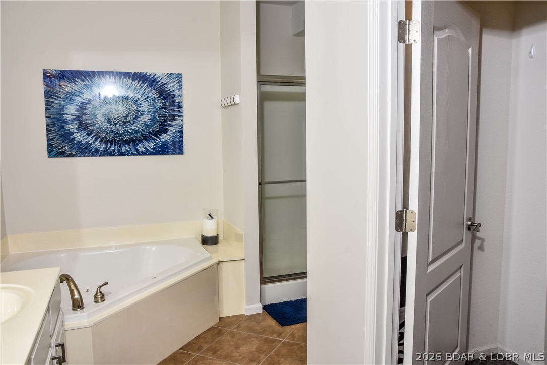 100 Trinity Point Drive 1 S Property Photo 19