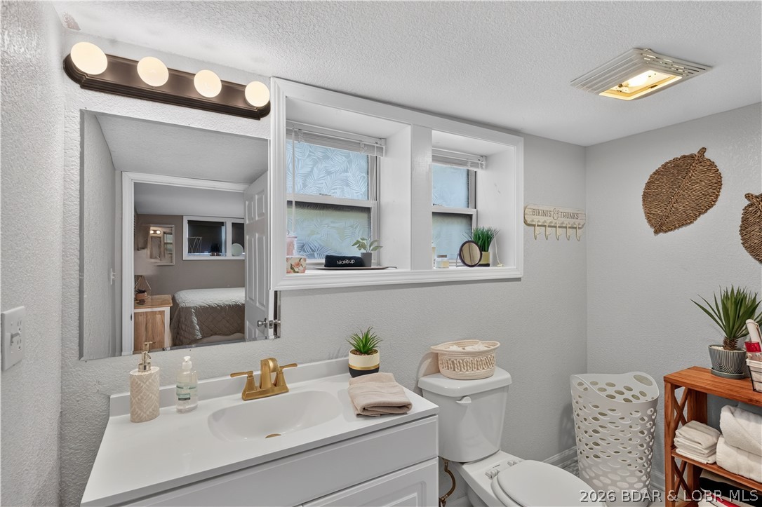 17521 Snowcap Loop Property Photo 36