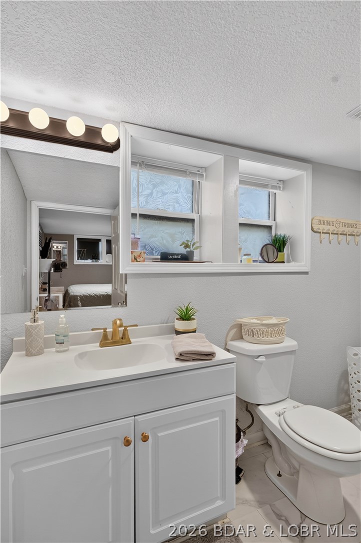 17521 Snowcap Loop Property Photo 37