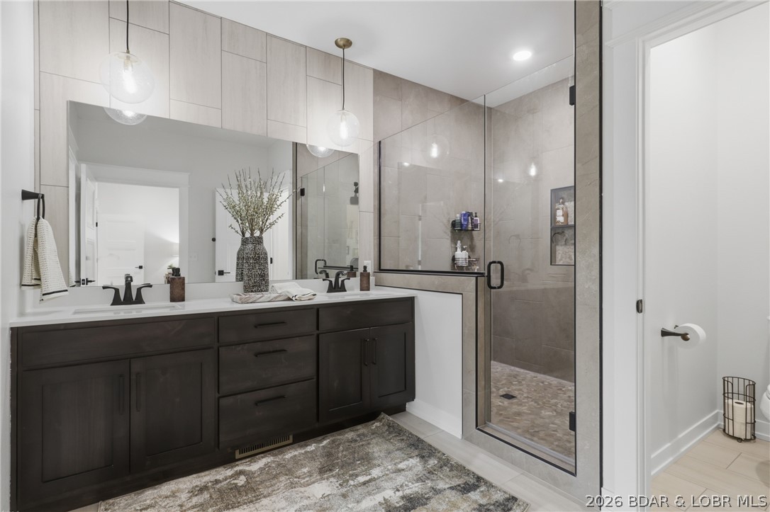 13819 Redfield Drive Property Photo 13
