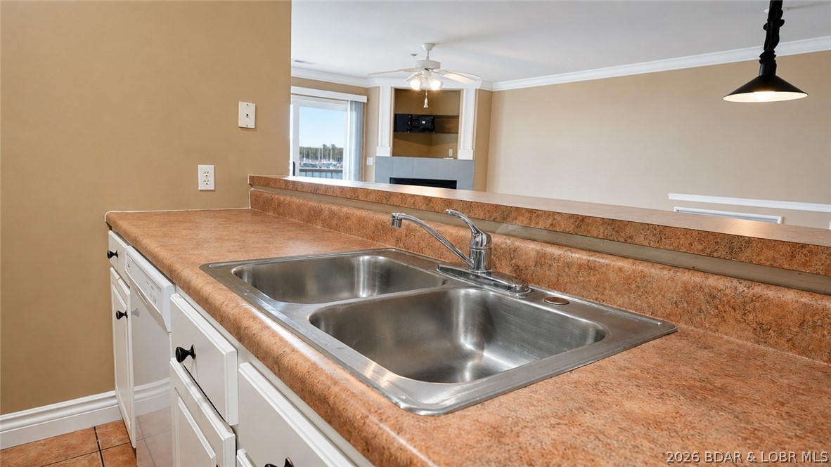 4800 Eagleview Drive 514 Property Photo 11