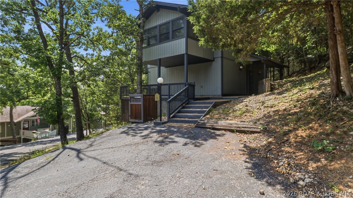 63 Spanish Wells Court Property Photo 1