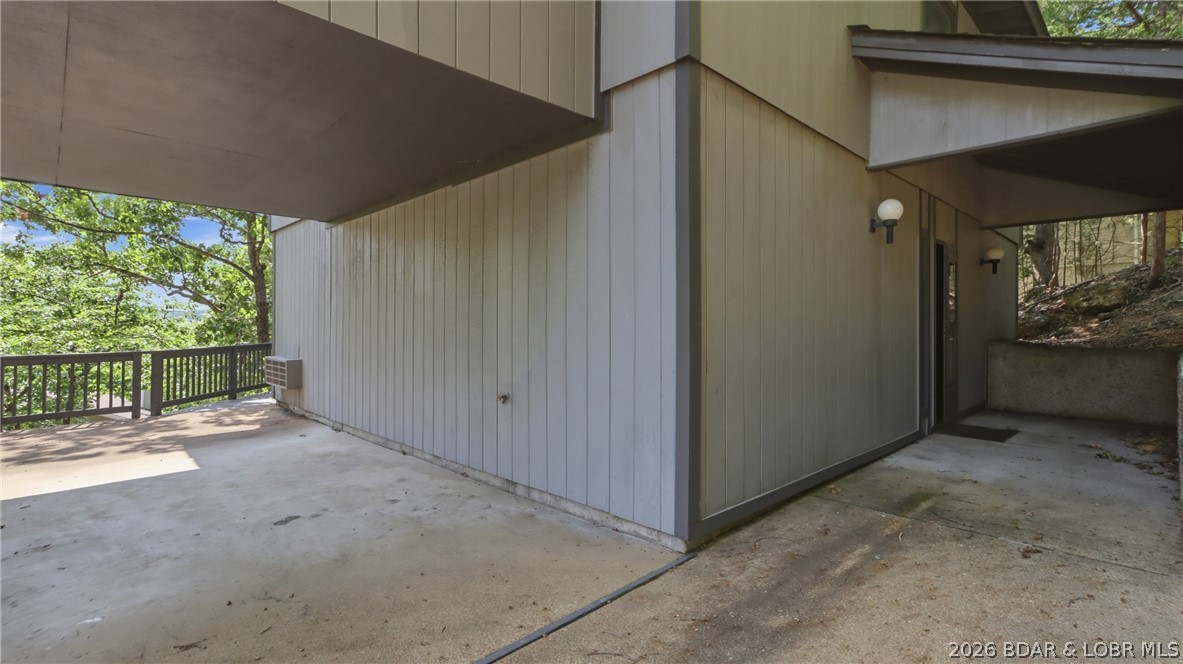 63 Spanish Wells Court Property Photo 27