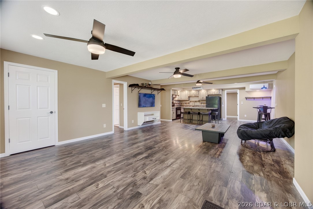 27 River Stone Property Photo 2