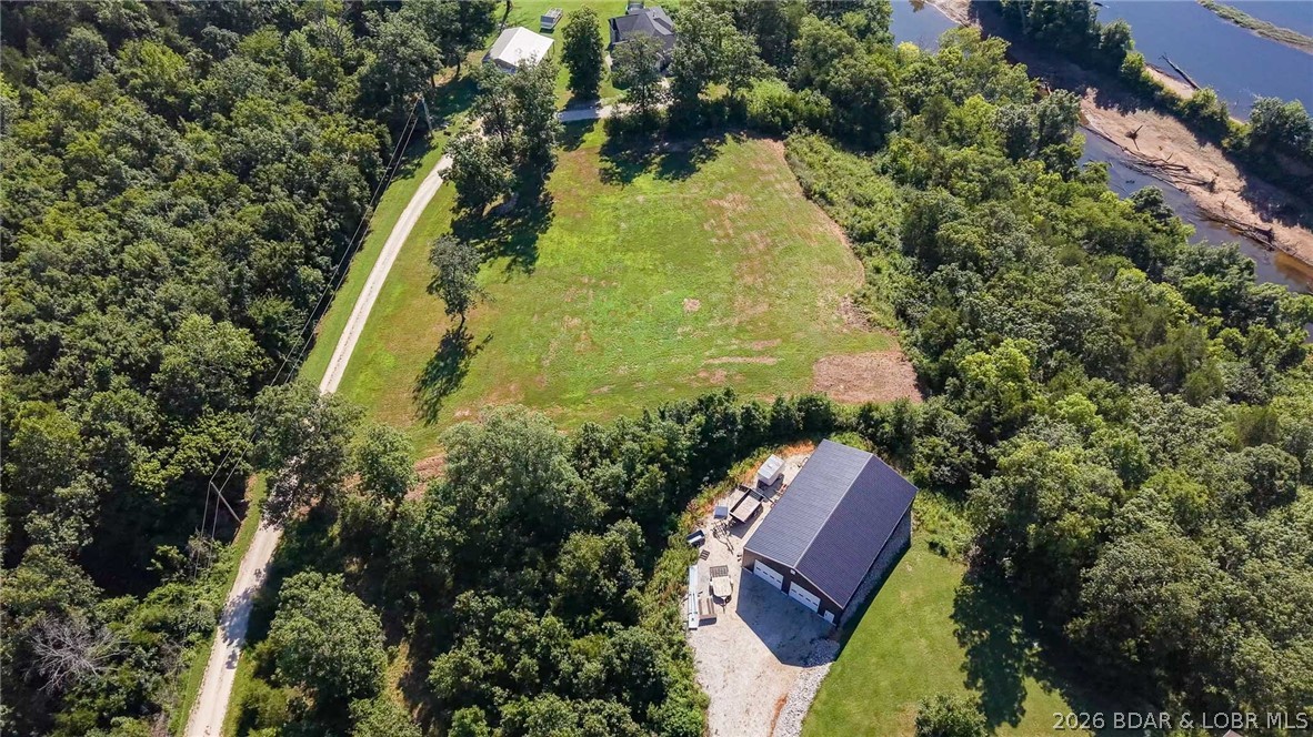 16 Bluff Drive Property Photo 6