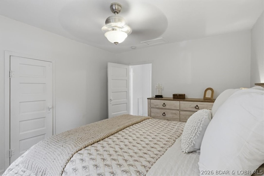 209 N Maple Street Property Photo 21
