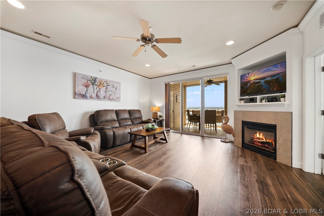 1225 Lands End Parkway 736 Property Photo 1