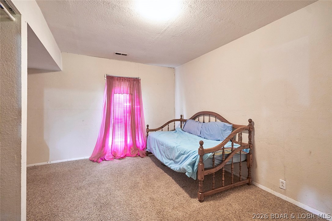 431 E 3rd Street Property Photo 13