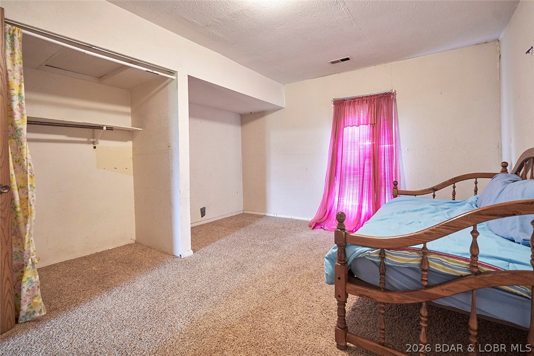 431 E 3rd Street Property Photo 14