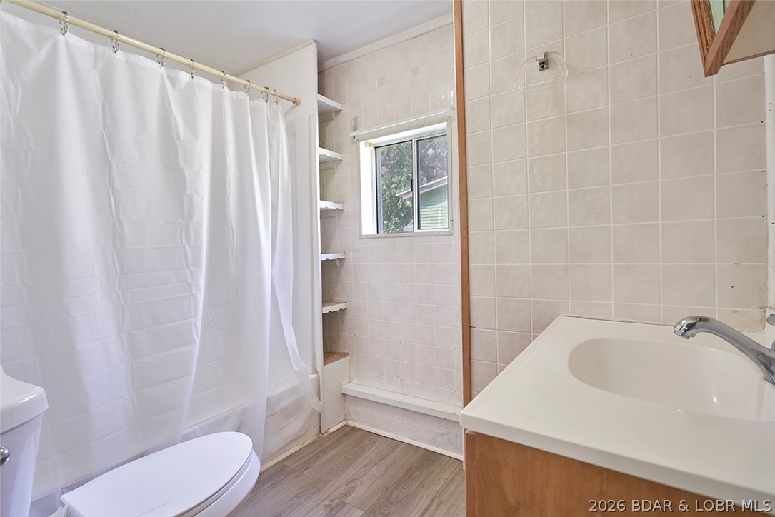 431 E 3rd Street Property Photo 20