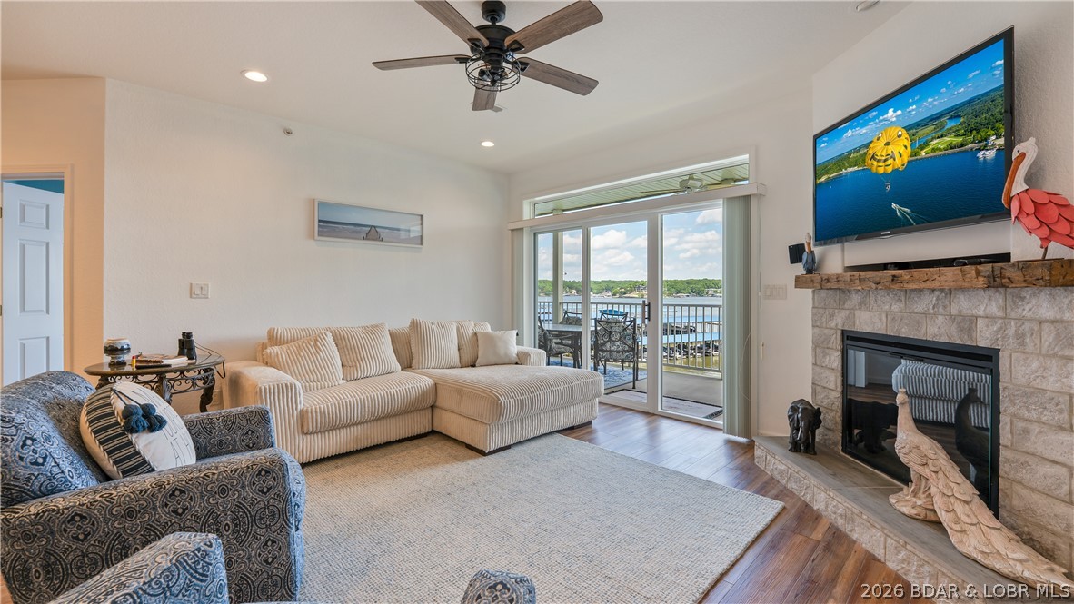 5450 Christopher Lane 413
