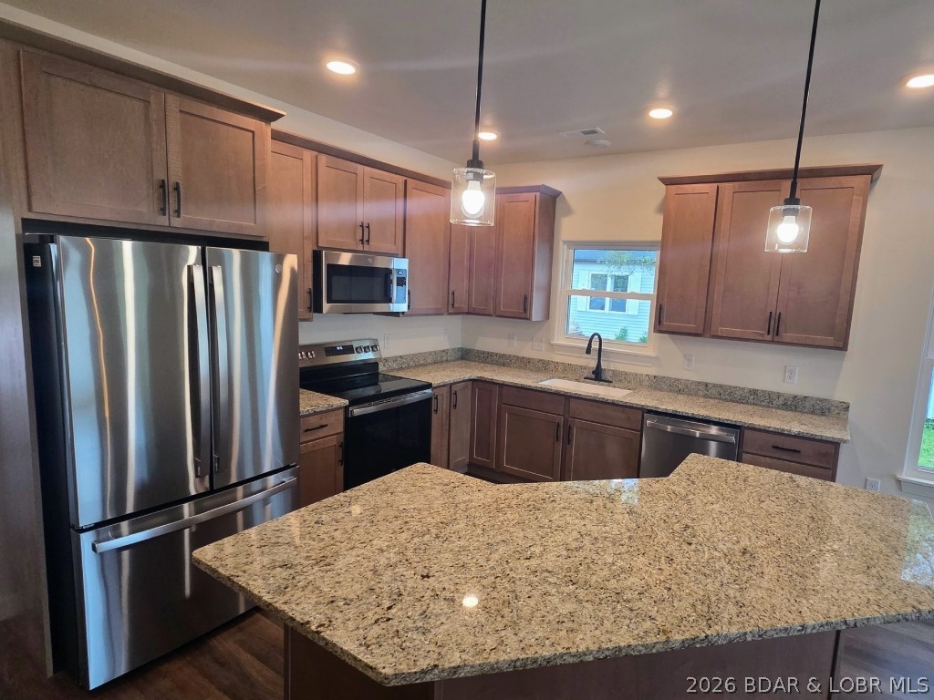 604 Monroe Street Property Photo 8