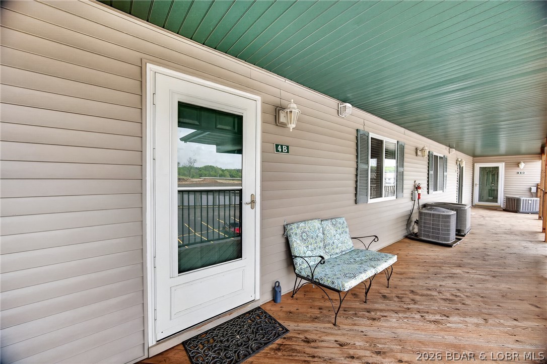 172 Cedar Glen Drive 4b Property Photo 4