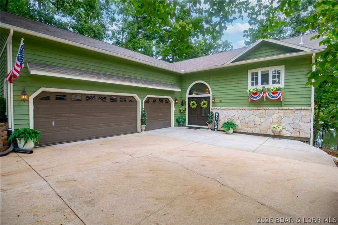 107 Cascade Court Property Photo 1