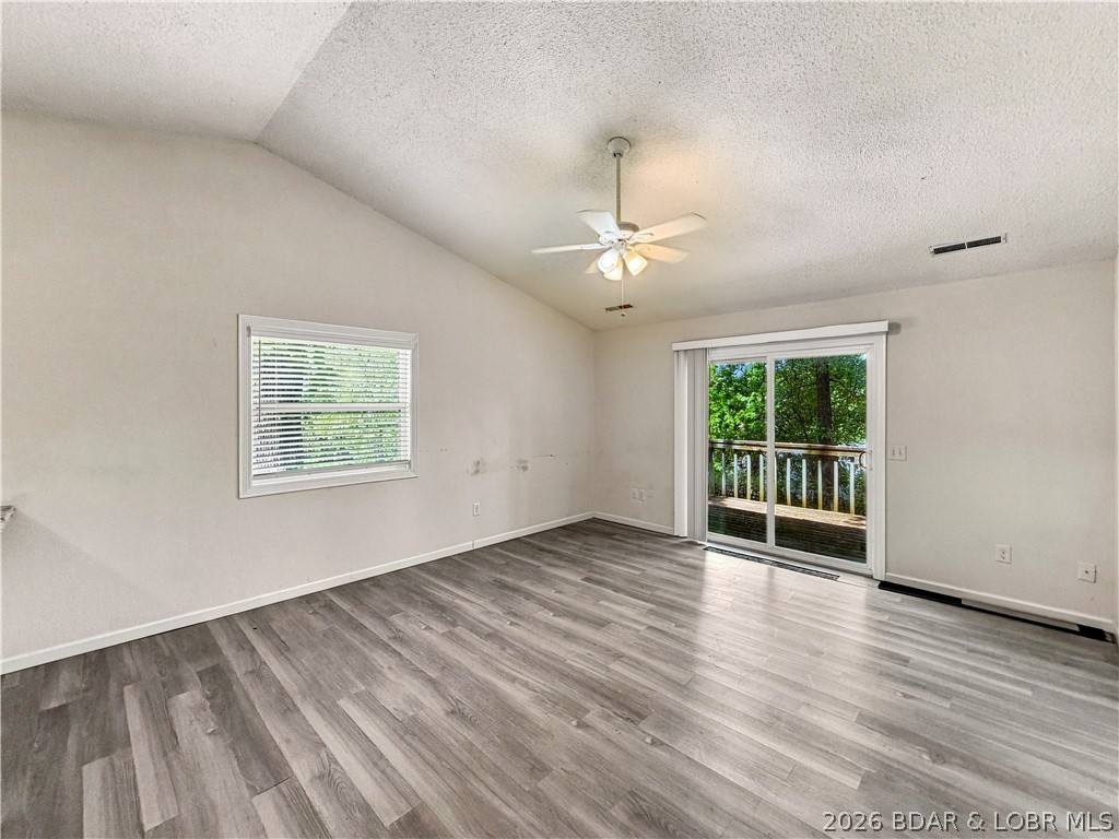 964 Murphy Road Property Photo 15