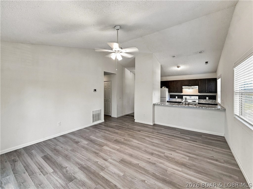 964 Murphy Road Property Photo 17