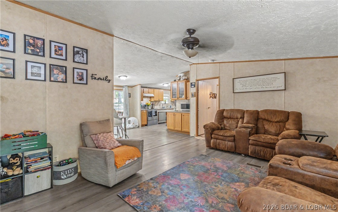 7 Arapaho Lane Property Photo 3