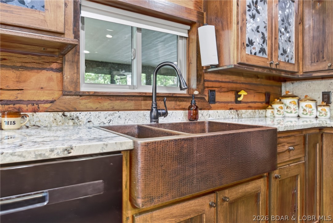607 Bagnell Main Street Property Photo 12