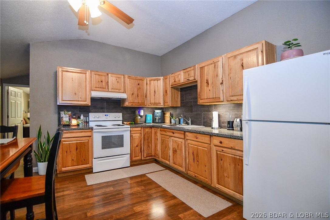 607 Bagnell Main Street Property Photo 73