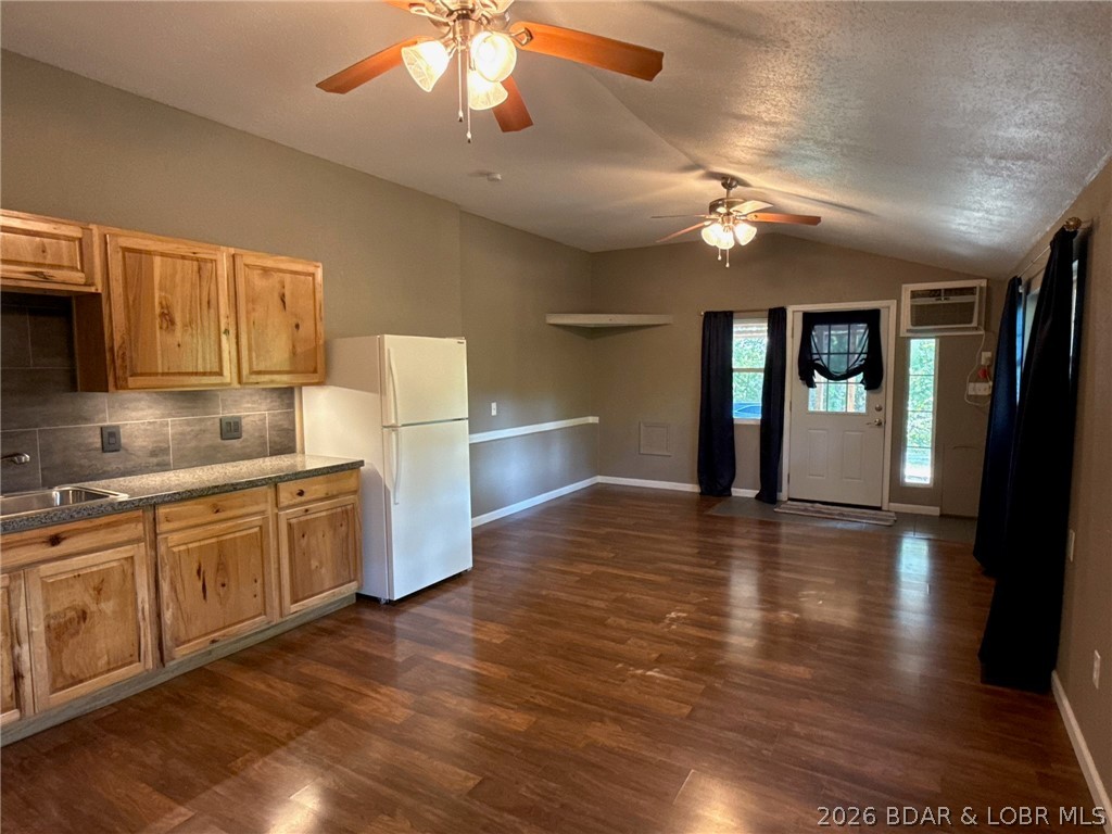 607 Bagnell Main Street Property Photo 83