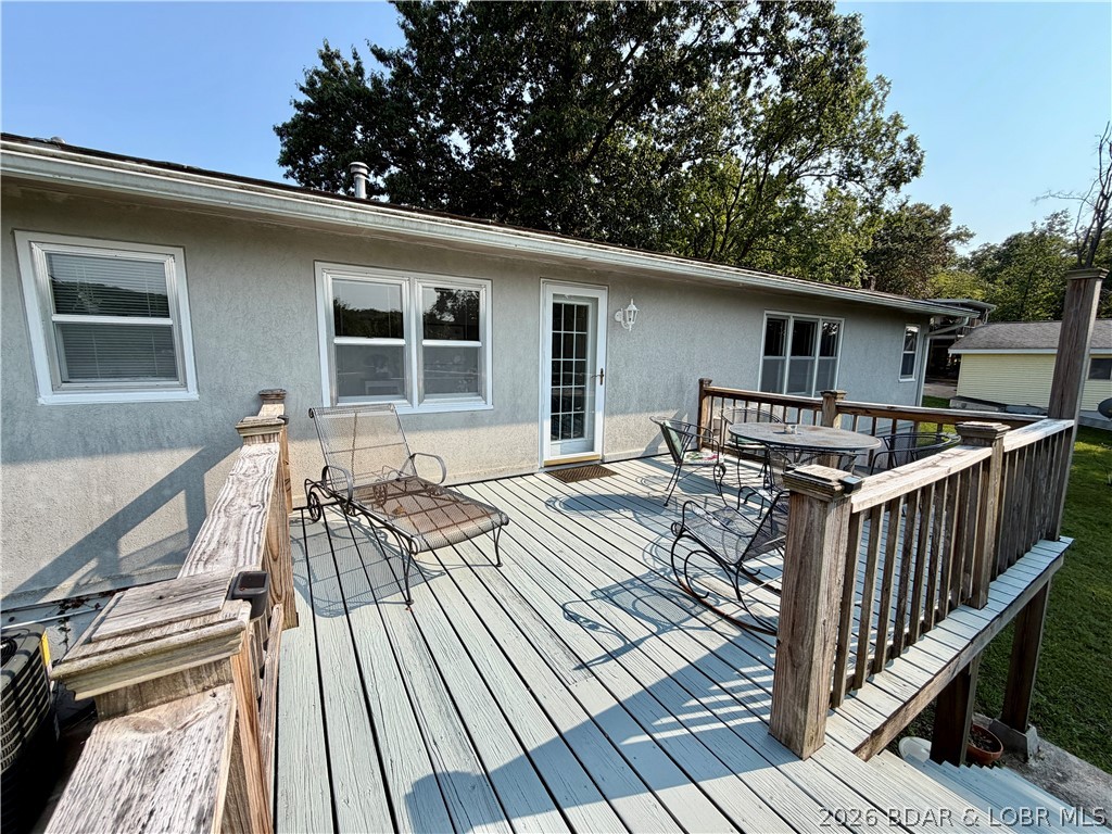 1368 Cedar Ridge Circle Property Photo 3