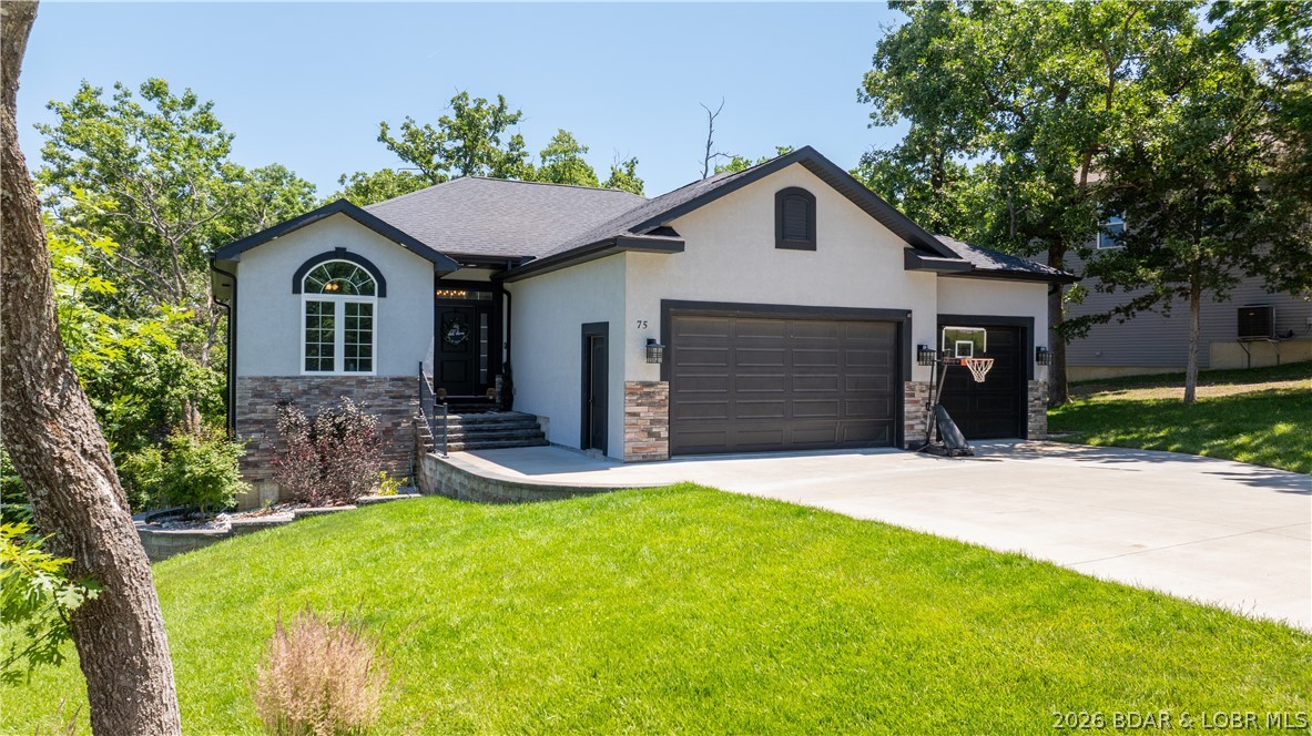 75 Autumn Lake Drive Property Photo 1