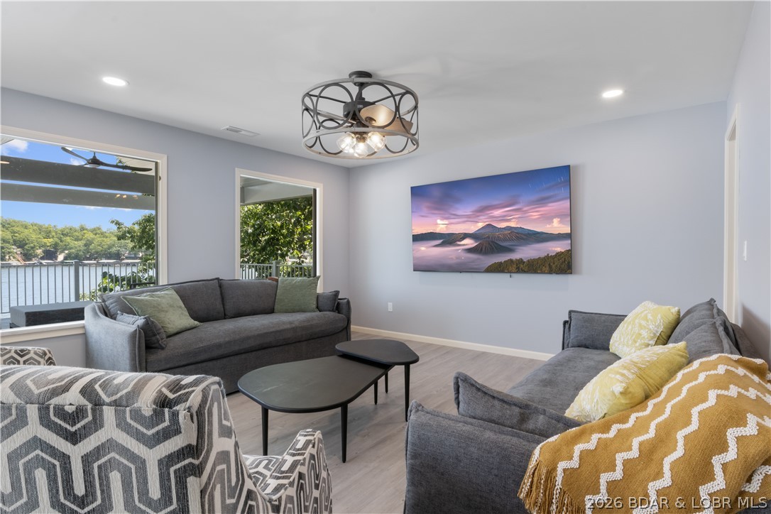 31020 Viewside Drive