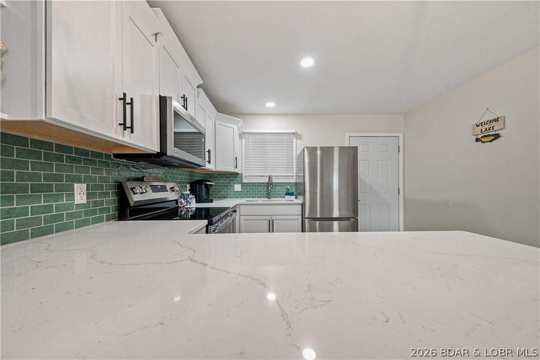 37 Hampton Bay Road 1 Property Photo 7