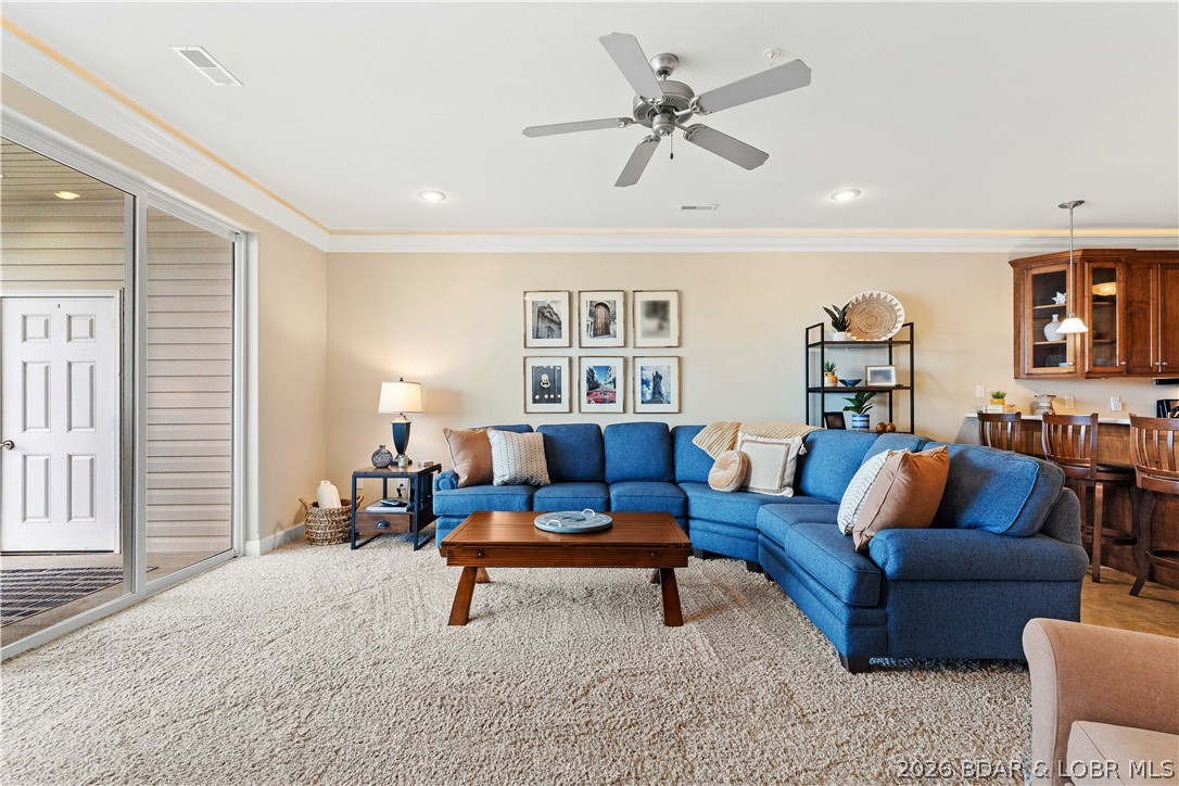 100 Trinity Pointe Drive 3n Property Photo 3