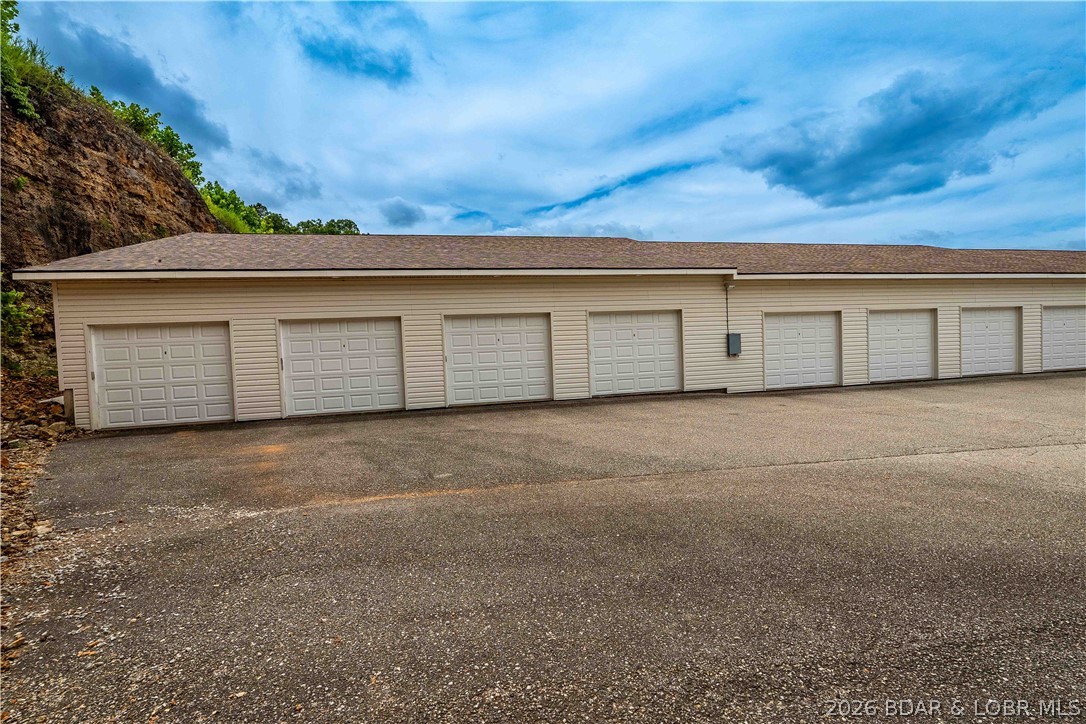 100 Trinity Pointe Drive 3n Property Photo 35