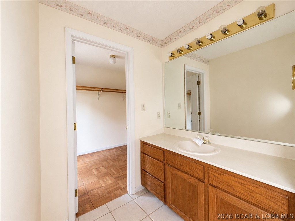 31365 Haddon Place Property Photo 8