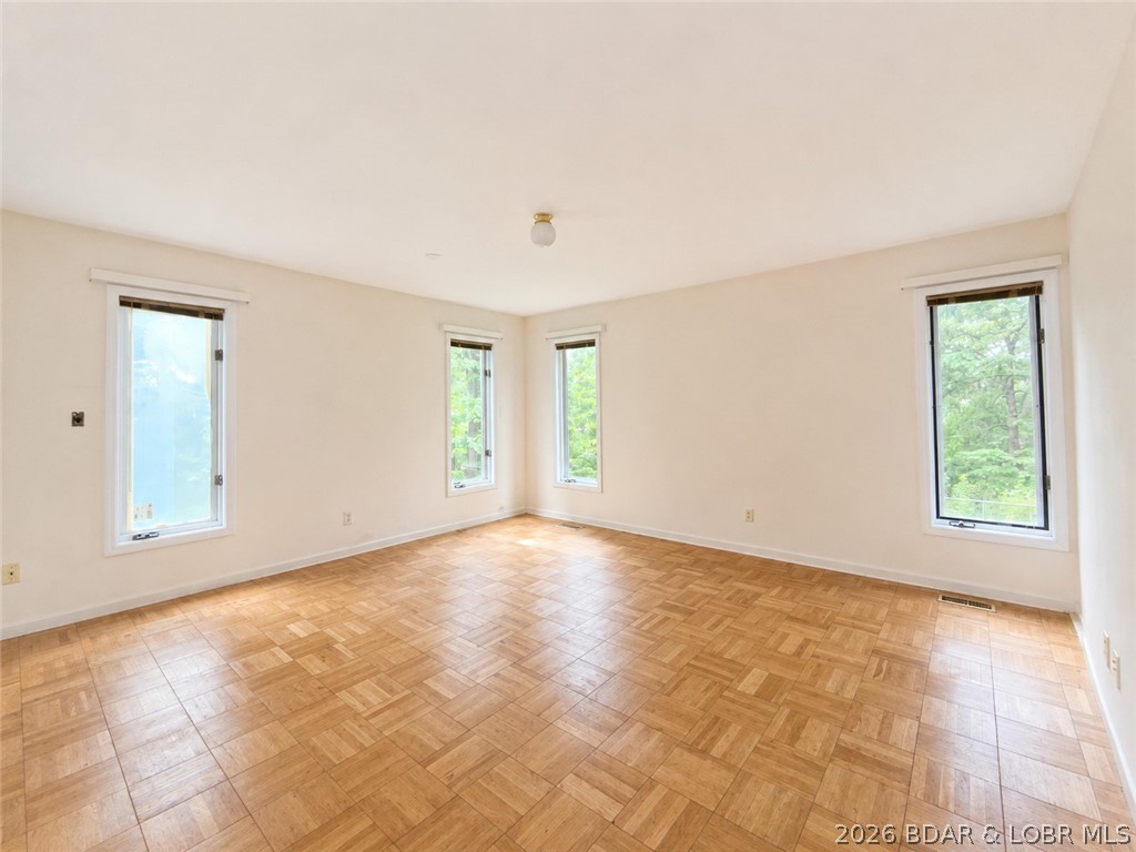 31365 Haddon Place Property Photo 12