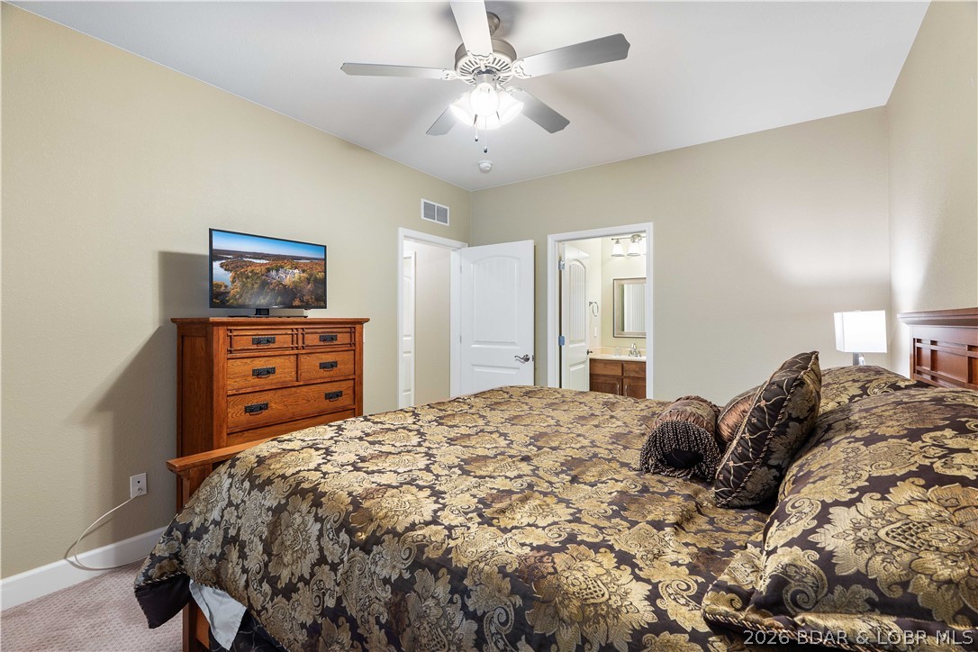100 Trinity Pointe Drive 2j Property Photo 20