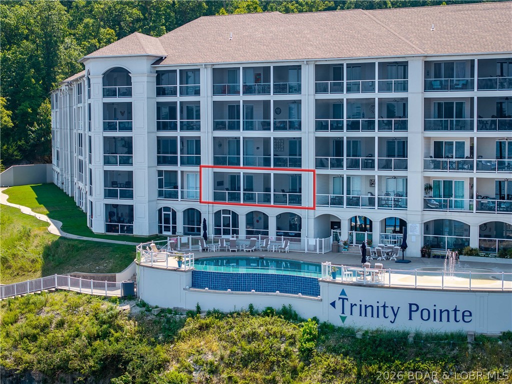 100 Trinity Pointe Drive 2j Property Photo 44