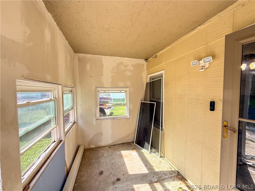 407 S Oak St Property Photo 24