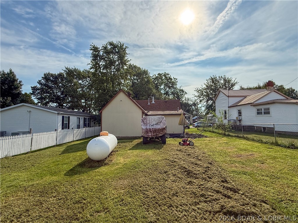 407 S Oak St Property Photo 27