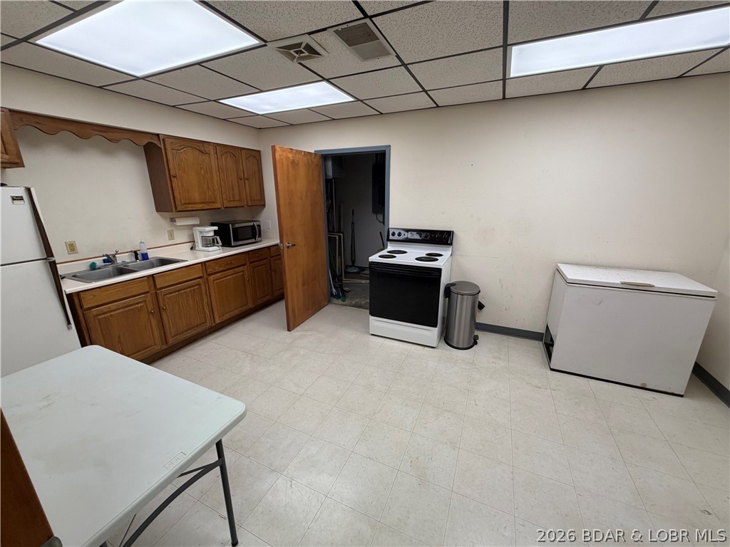 604 Industrial Park Drive Property Photo 5