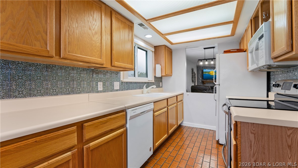 6 Costa Del Sol Drive 2a Property Photo 7