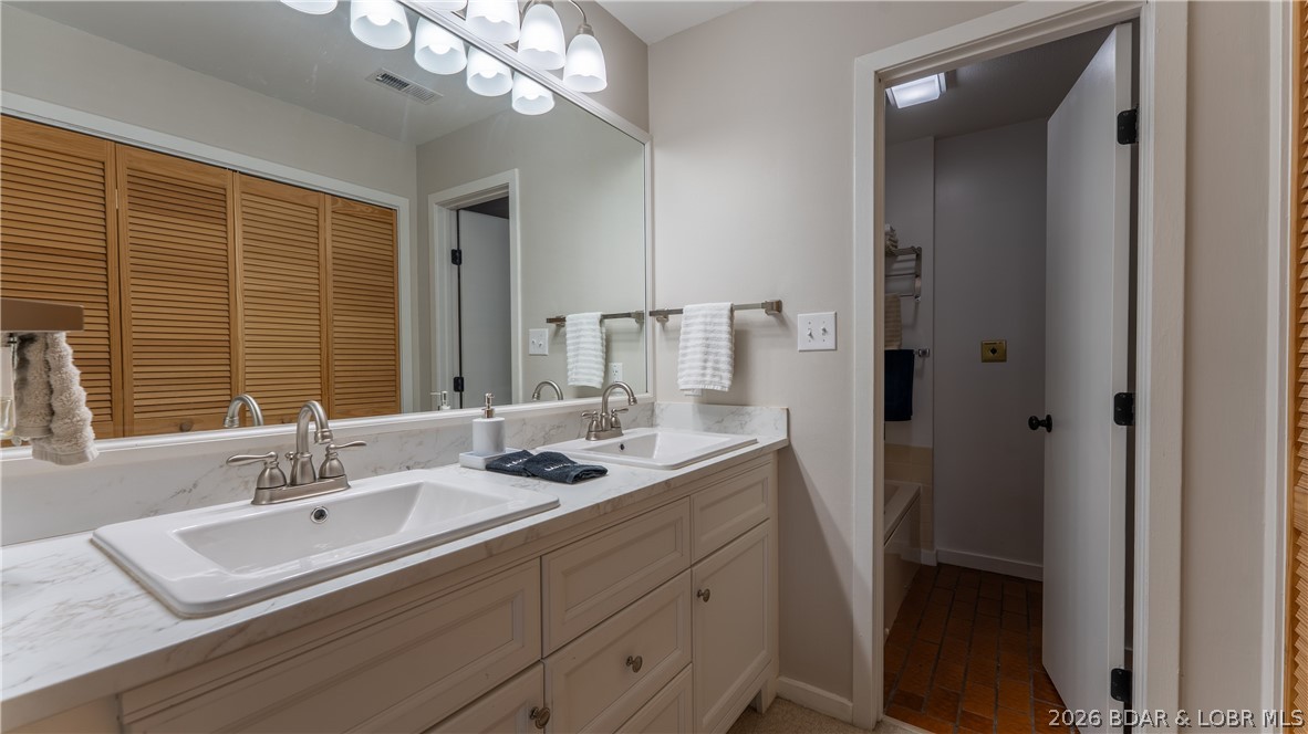 6 Costa Del Sol Drive 2a Property Photo 13