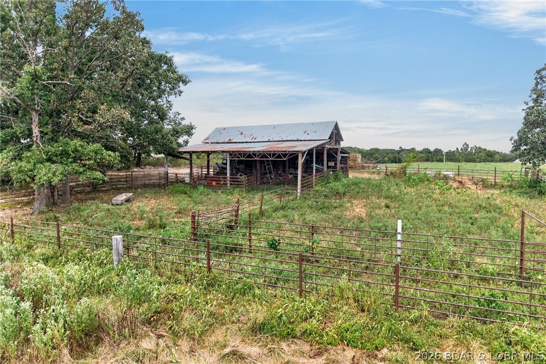 29250 Highway U Property Photo 7