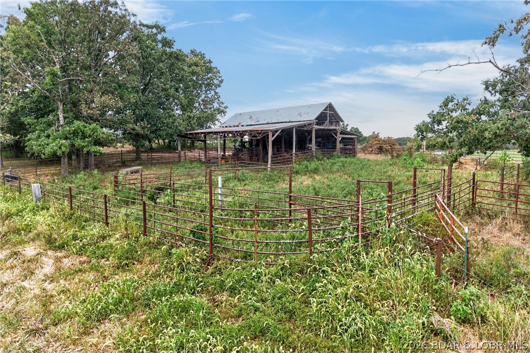 29250 Highway U Property Photo 8