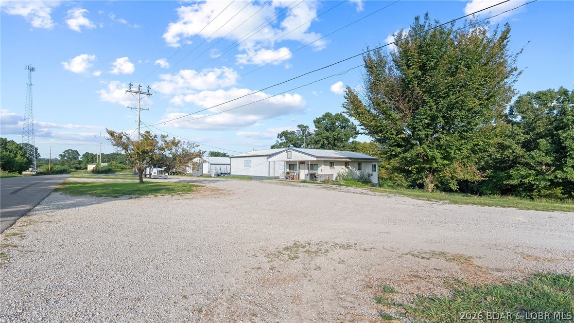44 Midway Road Property Photo 3