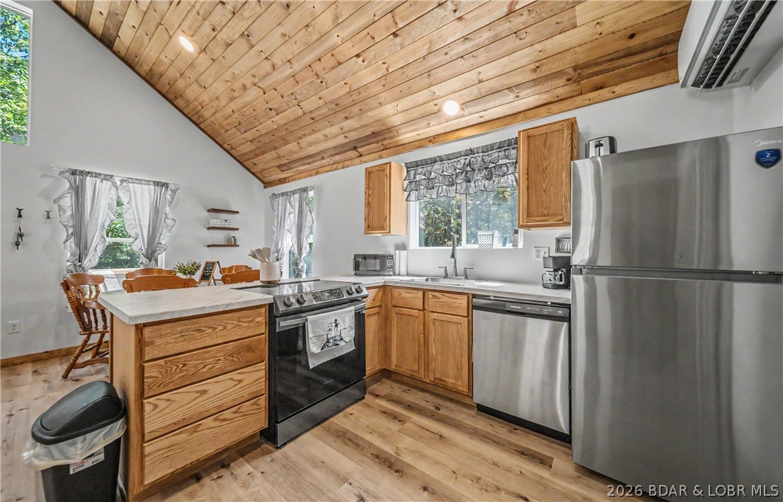 30463 Sassafras Drive Property Photo 8