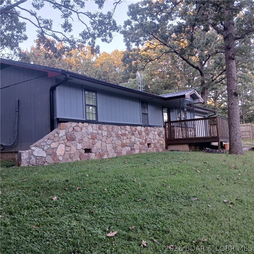 12831 Oak Leaf Drive Property Photo 2
